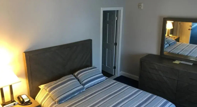 Rhea's Inn By The Sea