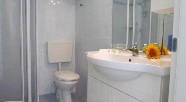Modern Flat With sea View-beahost
