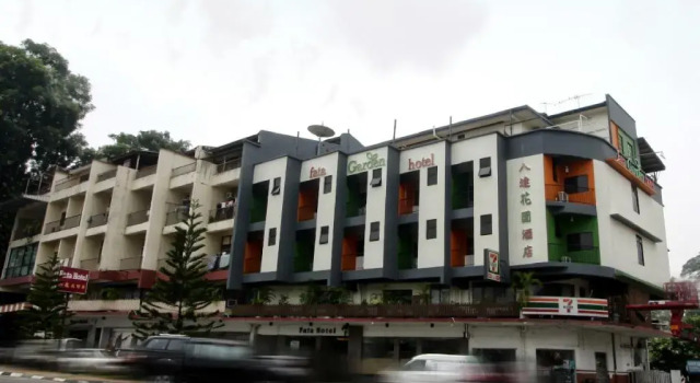 Fata Garden Hotel by Place2stay, Rezerwuj Hotel Kuching Sarawak