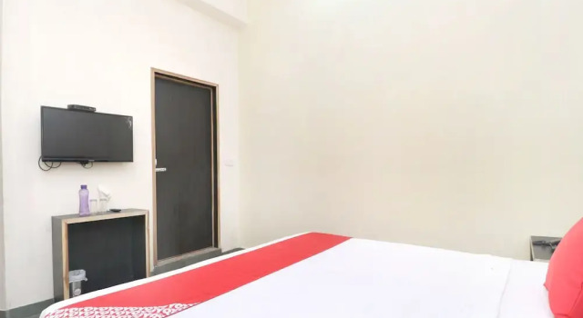 OYO 12683 The Amsons, Book Hotel Ludhiana Punjab