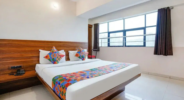 Paradise Inn by OYO Rooms, Забронировать Отель Отели штата Махараштры 3 звезды, 3*