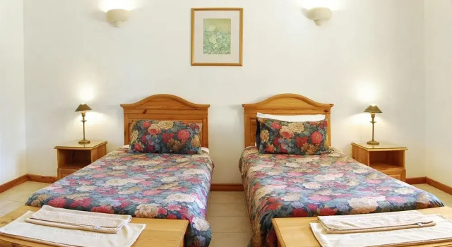 Villagg Tas-Sbejha, Varaa Hotelli Gharb Gozo