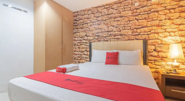 Номер Economy RedDoorz Plus near Sepinggan Airport 3 Balikpapan