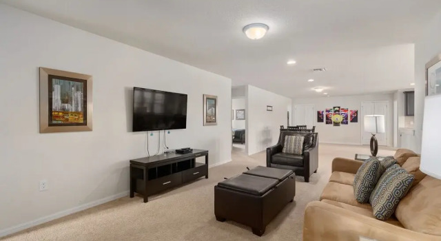 Lovely 9-bed House in Kissimmee With Pool & Spa