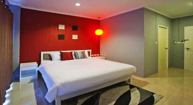 Номер Deluxe с балконом I Style Hua Hin Hotel