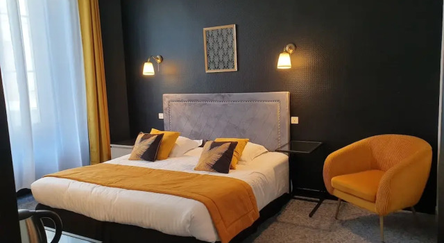 Полулюкс Hôtel Le Rohan Charme et Caractère