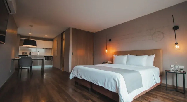 Двухместные апартаменты с балконом Sites Hotel