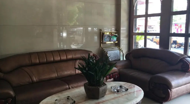 Yiwu Guohao Inn, Забронировать Отель Иу Чжэцзян, рядом с Рынок Футянь