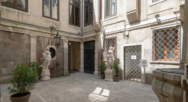 Tintoretto Style 5 by Wonderful Italy