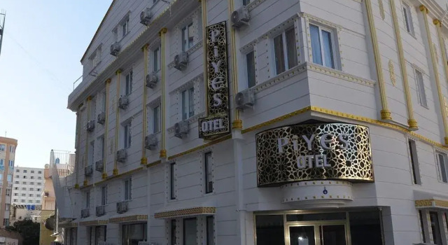 Piyes Otel