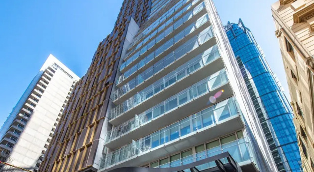 Stylish city views CBD 2 bed 2 bath, Забронировать Отель Мельбурн Melbourne Region, рядом с Верховный суд Виктории