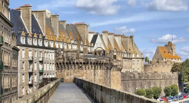 Апартаменты Holiday Home in Parame Near Saint-malo Beaches