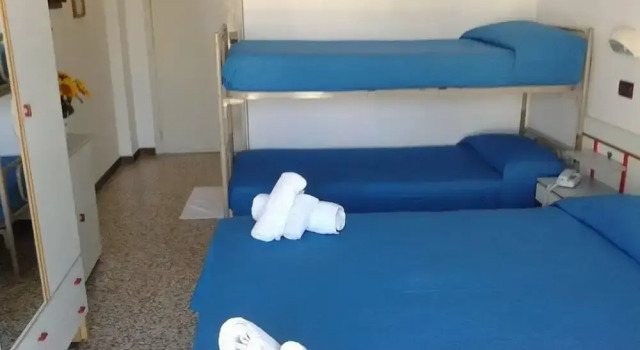 Четырёхместный номер Standard Hotel Goya
