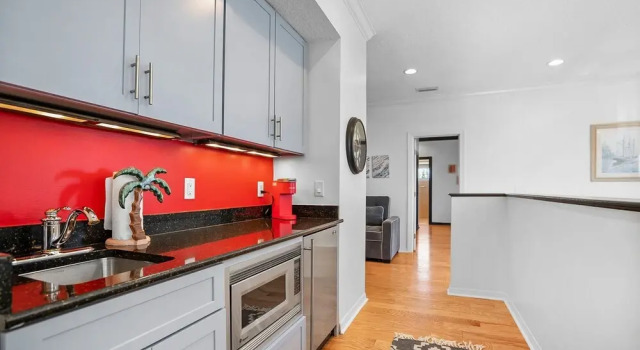 Коттедж Waterfront Home w Patio Heated Pool Dock Beach