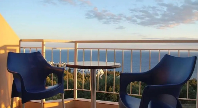 Трёхместный номер Standard с балконом La Maroja View Hotel