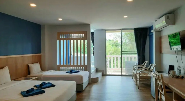 Семейный номер Deluxe Karon Living Room - SHA Plus