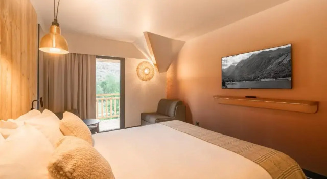 Трёхместный номер Standard с балконом Mercure Peyragudes Loudenvielle Pyrénées