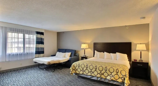 Двухместный люкс Deluxe Baymont by Wyndham Madison