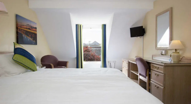 Номер Standard Beausite Hotel