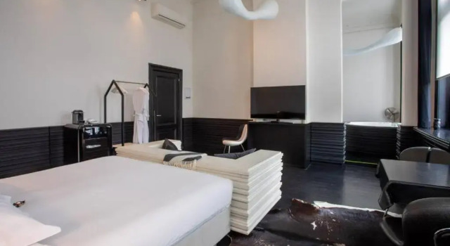 Люкс B&B Suites@FEEK