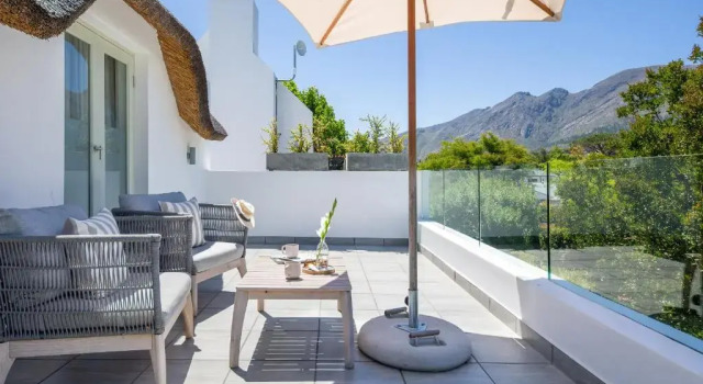 Люкс с балконом Maison Cabrière Boutique Hotel