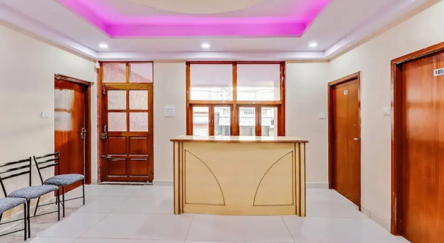 Capital O 49646 Hotel Champion Paradise, Забронировать Отель Бангалор штат Карнатака, рядом с Ranga Shankara