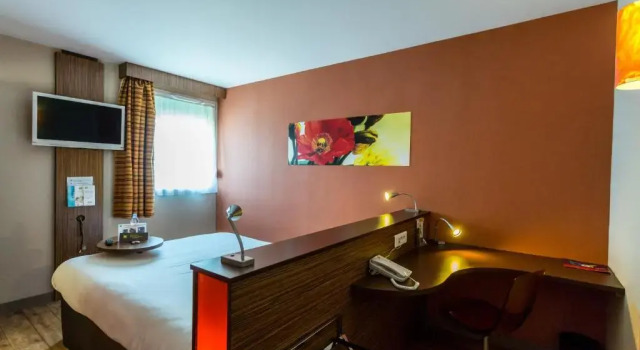 Standart çift kişilik oda ibis Styles Bourges (ex all seasons)