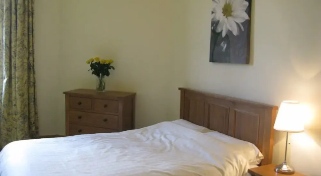 3 Bedroom Flat Near The Meadows Sleeps 6, Забронировать Апартаменты/квартира Апартаменты Мерчистон, Апартаменты/квартира