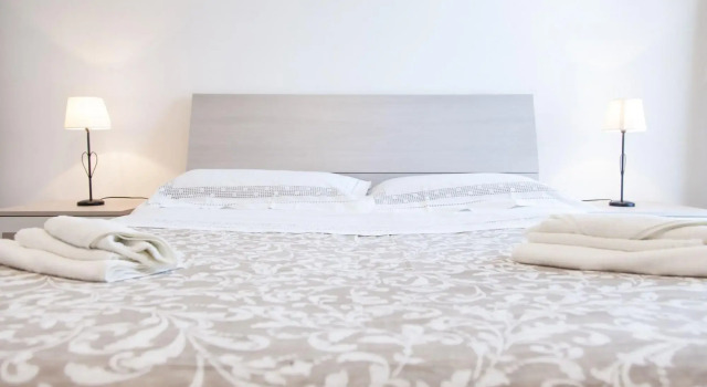 4 people, 1 bathroom, family friendly, central location, private terrace-La Casa dei Coralli
