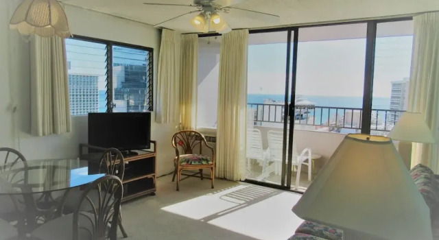 Студия Royal Hawaiian Hospitality