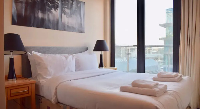 2 Bedroom Apartment In Dublin, Забронировать Апартаменты/квартира Дублин Каунти Дублин, рядом с Стадион для собачьих бегов Шелбурн-парк