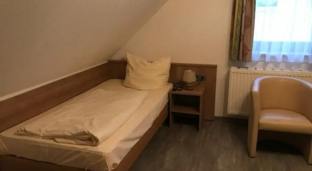 Apartment-Pension Schwalbennest, Prenota Appartamento Herzogenaurach Media Franconia