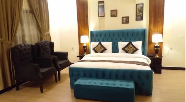 The Corporate Lodges Hotel by Khan Familia Travels, Забронировать Отель Малам-Джаба провинция Хайбер-Пахтунхва