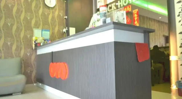 OYO 89715 CK Hotel 2