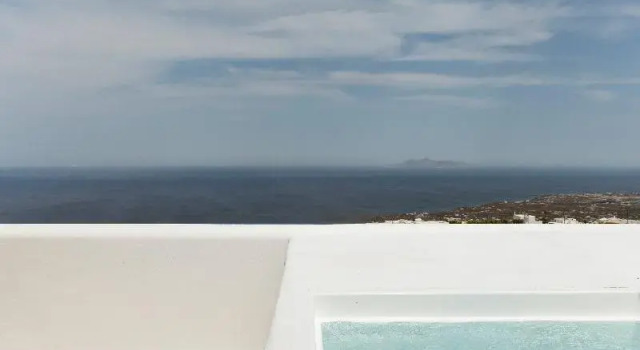 Люкс NĒRO Boutique Hotel
