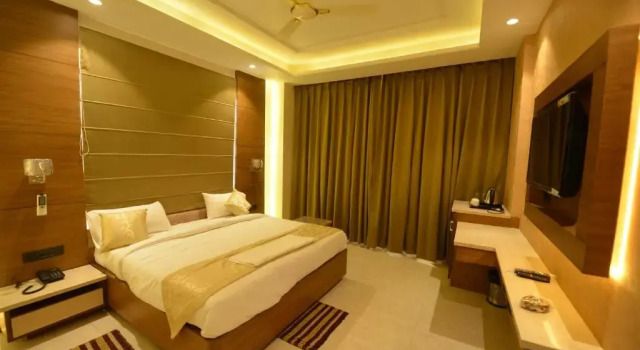 Двухместный номер Deluxe Hotel RR 62-Jaipur City Centre Hotel