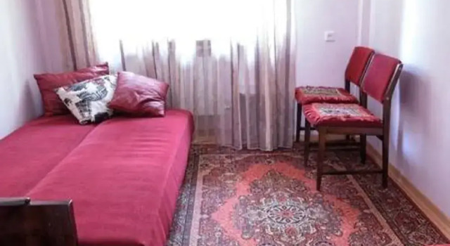 Отель Tumanyan apt&Tours, Забронировать Апартаменты/квартира Отели Еревана с парковкой, рядом с Ереванский государственный университет, Парковка