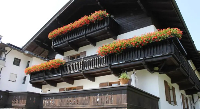 Haus Straif, Prenota Hotel Hotel a Tirolo con parcheggio, Parcheggio