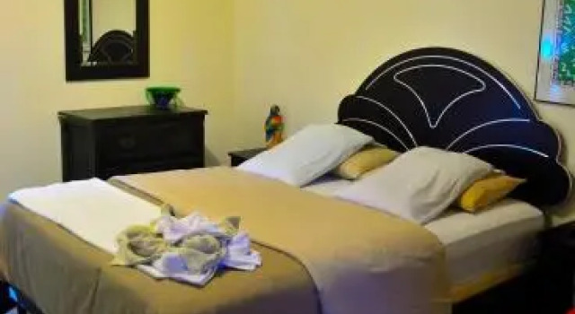 The Landing Hotel, Rezervovat Hotel Moyogalpa 