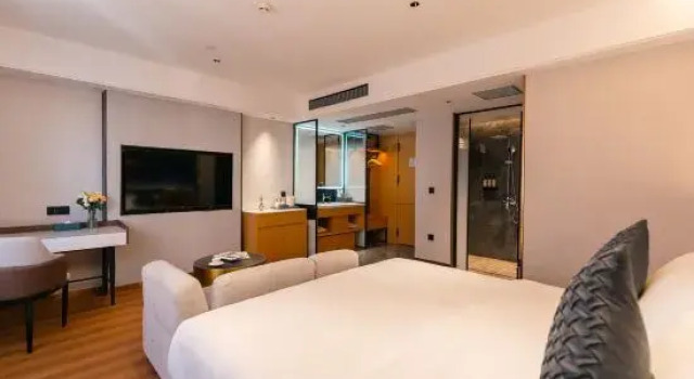 Yimen Caisheng Hotel, Rezerwuj Hotel Hotele w Yuxi z basenem, Basen