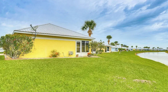 Апартаменты 5 Mi to Sebring Int'l Raceway: Canal-view Retreat!