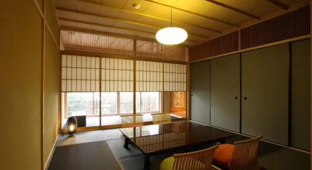 Camera quadrupla Standard Gion Ryugin