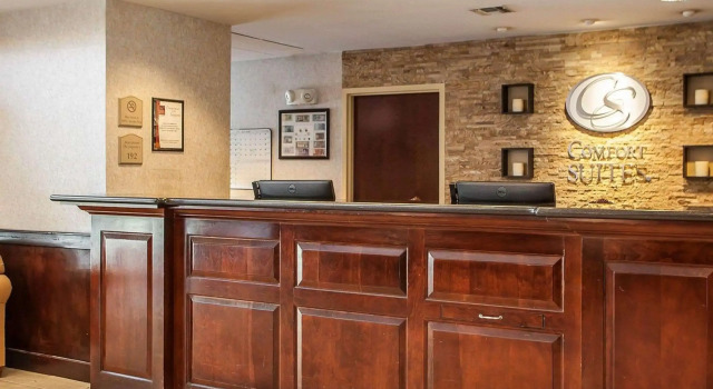 Comfort Suites East Brunswick - South River