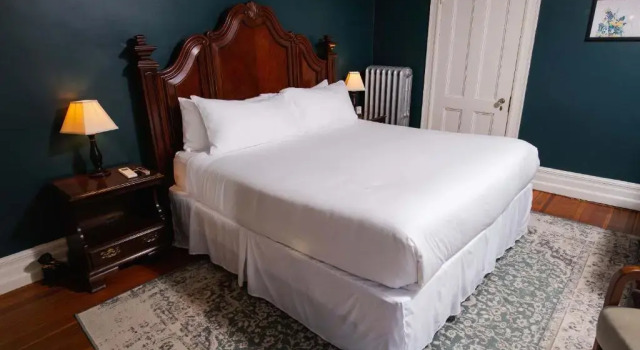 Двухместный номер Deluxe The Dewey by The Lenox Collection