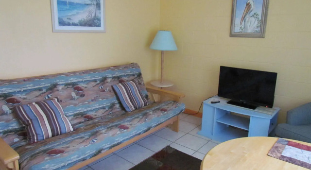 Pelican Post at Anna Maria Island Inn, Забронировать Апартаменты/квартира Брейдентон Sarasota Area, рядом с Центр парасейлинга "Фан-энд-Сан Парасейл"