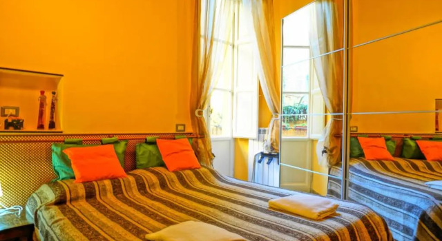 Domus Monti, Забронировать Отель Отели Рима 4 звезды, рядом с Piazza San Giovanni in Laterano, 4*