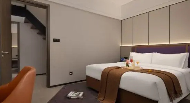 Люкс Deluxe с 3 комнатами TULIP LODJ (Wuhan Jianghan Road Wusheng Road Subway Station)