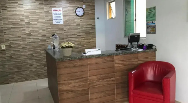 Hotel Oliveira, Забронировать Отель Отели в центре Сетор Норте Ферровиарио с завтраком, отели в центре Сетор Норте Ферровиарио с завтраком