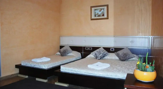 Трёхместный номер Standard Hotel Gega