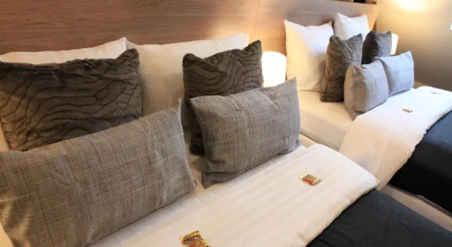 Четырёхместный номер Standard Hamburg Room